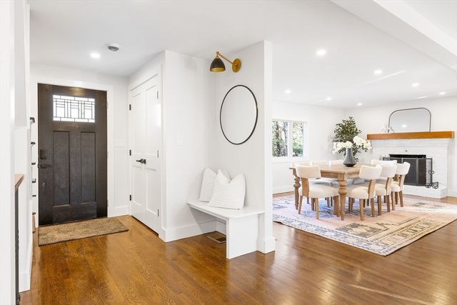 157 Wilshire Dr, Sharon, MA 02067