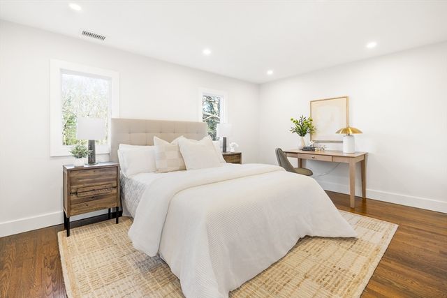 157 Wilshire Dr, Sharon, MA 02067