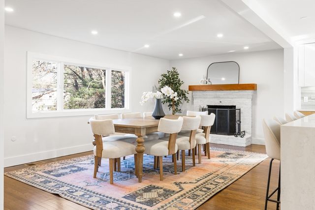 157 Wilshire Dr, Sharon, MA 02067