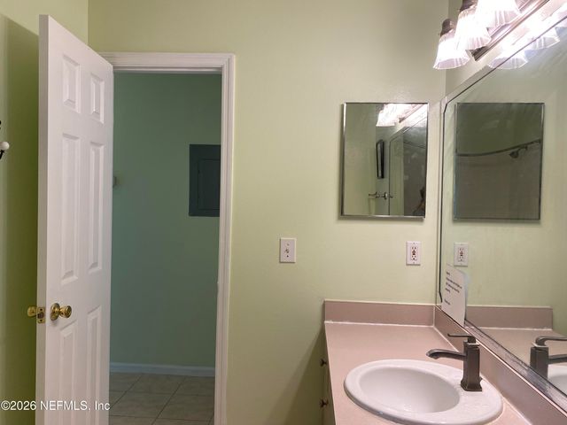 1655 THE GREENS Way 3425, Jacksonville Beach, FL 32250