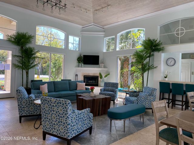 1655 THE GREENS Way 3425, Jacksonville Beach, FL 32250