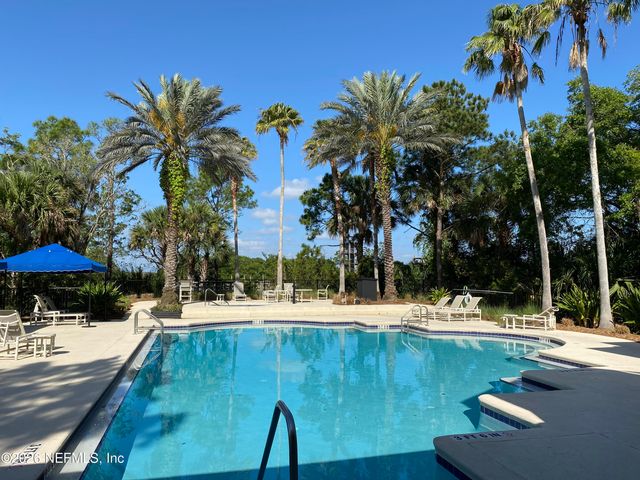 1655 THE GREENS Way 3425, Jacksonville Beach, FL 32250