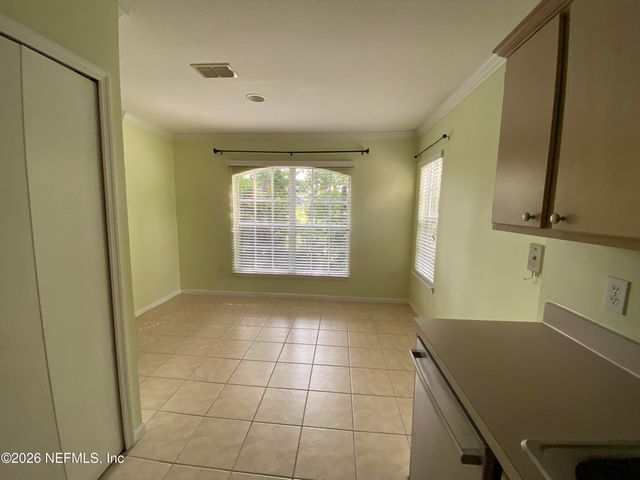 1655 THE GREENS Way 3425, Jacksonville Beach, FL 32250