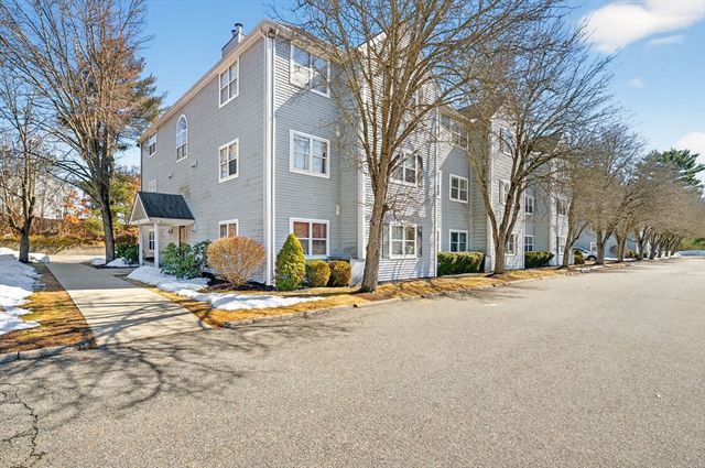 15 Longworth Ave 226, Brockton, MA 02301