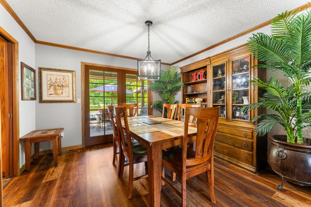 180 Horseshoe Drive, Grants Pass, OR 97526