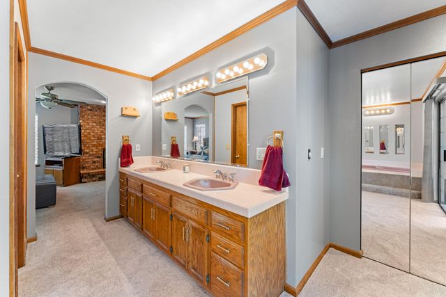 180 Horseshoe Drive, Grants Pass, OR 97526