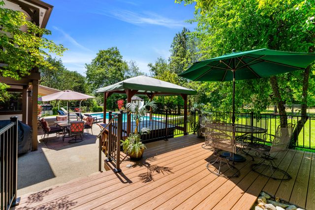 180 Horseshoe Drive, Grants Pass, OR 97526