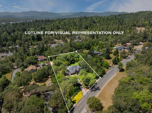 180 Horseshoe Drive, Grants Pass, OR 97526