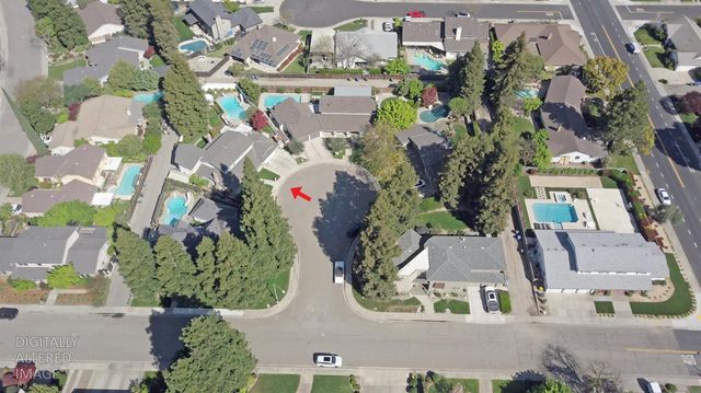 1701 Sylvia Ct, Turlock, CA 95382