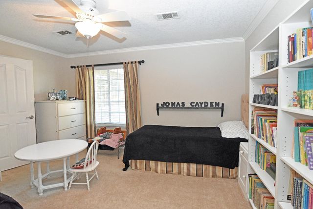 1701 Sylvia Ct, Turlock, CA 95382