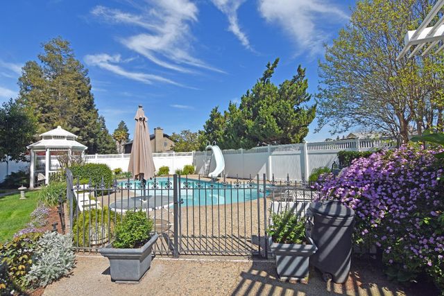 1701 Sylvia Ct, Turlock, CA 95382