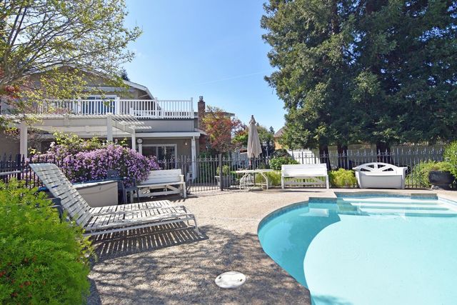 1701 Sylvia Ct, Turlock, CA 95382