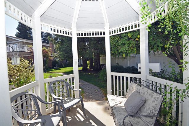 1701 Sylvia Ct, Turlock, CA 95382