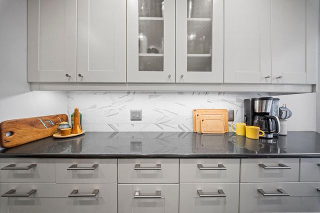 34-30 78th Street 3H, Jackson Heights, NY 11372