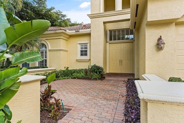 9724 Via Grandezza W, Wellington, FL 33411