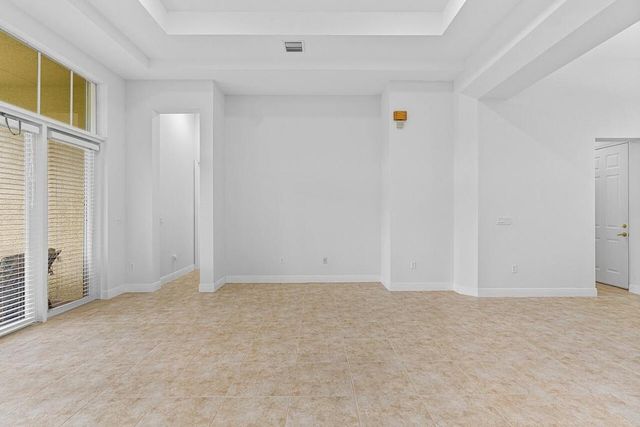 9724 Via Grandezza W, Wellington, FL 33411