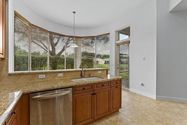 9724 Via Grandezza W, Wellington, FL 33411