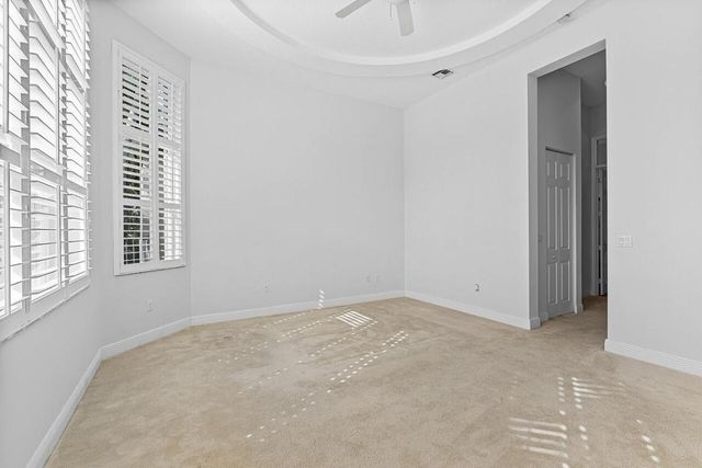 9724 Via Grandezza W, Wellington, FL 33411