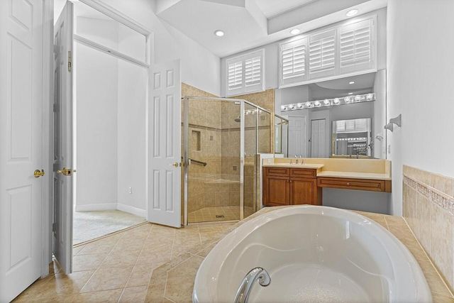 9724 Via Grandezza W, Wellington, FL 33411