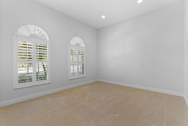 9724 Via Grandezza W, Wellington, FL 33411