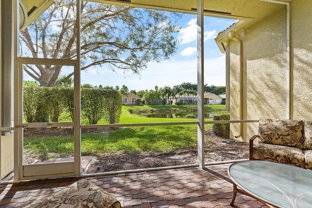 9724 Via Grandezza W, Wellington, FL 33411