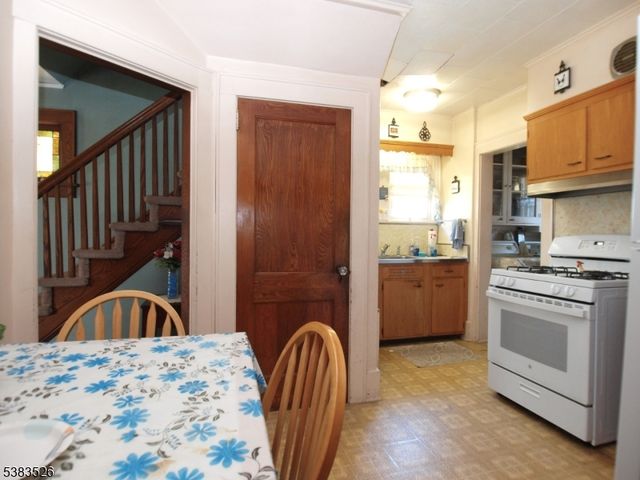 48 Caroline Ave, Pequannock Twp., NJ 07444