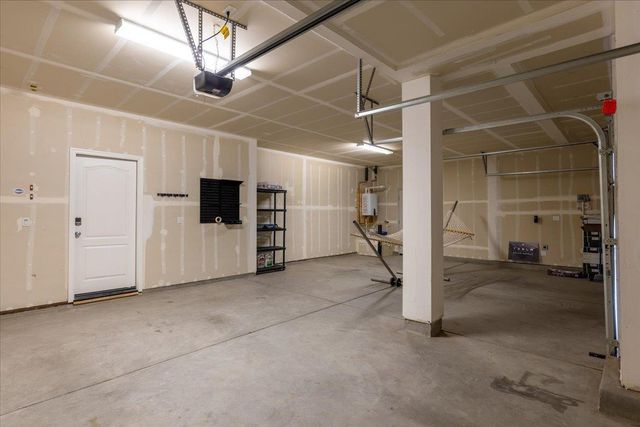 870 Storybook St, Manteca, CA 95337