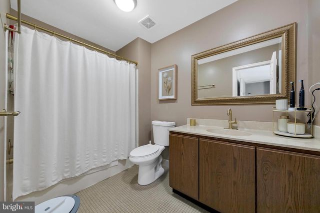 203 ZIEGLERVILLE RD, Schwenksville, PA 19473