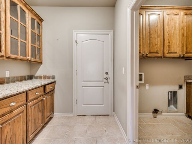 14850 S Vandalia Avenue, Bixby, OK 74008