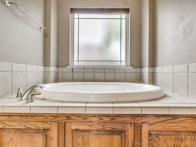 14850 S Vandalia Avenue, Bixby, OK 74008