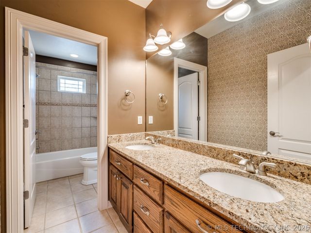 14850 S Vandalia Avenue, Bixby, OK 74008