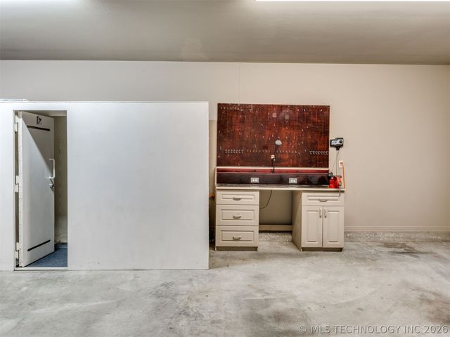 14850 S Vandalia Avenue, Bixby, OK 74008