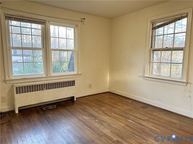 101 Conduit Rd, Colonial Heights, VA 23834