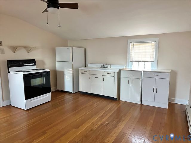 101 Conduit Rd, Colonial Heights, VA 23834