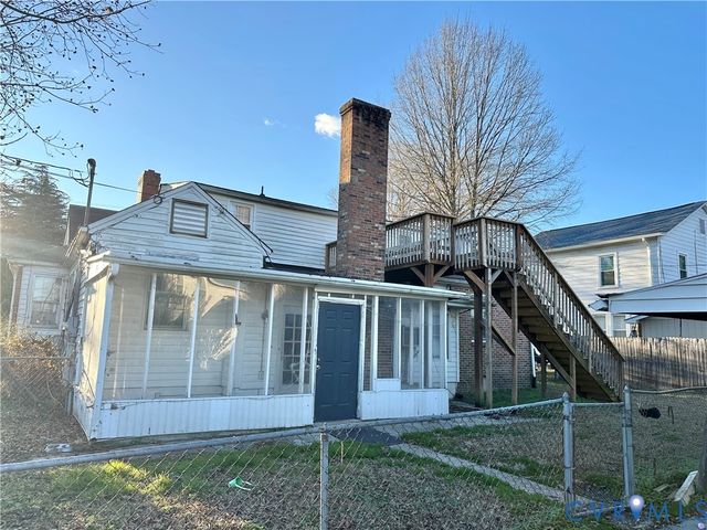 101 Conduit Rd, Colonial Heights, VA 23834