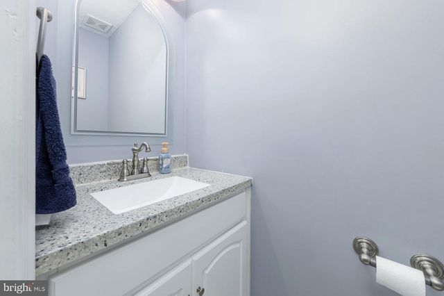 24 HOLLYBUSH DR, Glassboro, NJ 08028