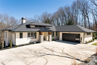 16 Cambridge Drive, Candler, NC 28715