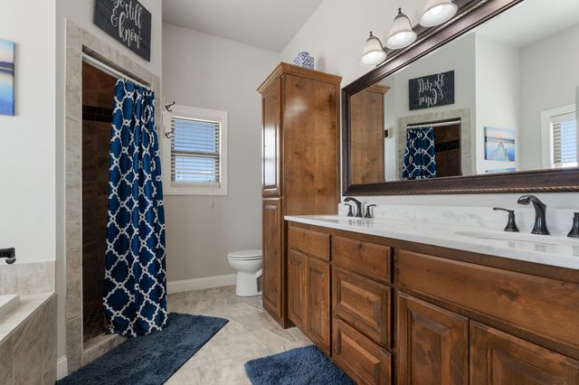 62717 E 280 Road, Grove, OK 74344