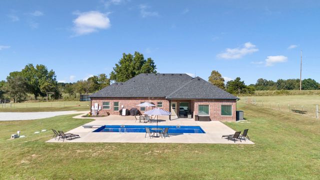 62717 E 280 Road, Grove, OK 74344