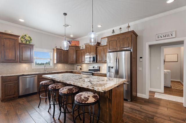 62717 E 280 Road, Grove, OK 74344