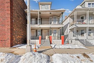 3321 Holbrook Street, Hamtramck, MI 48212