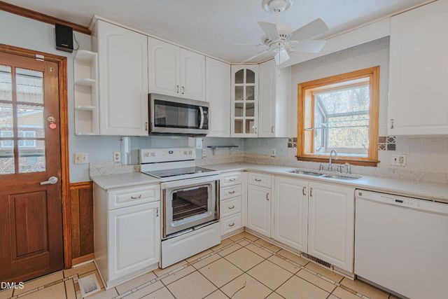 2408 Hillford Drive, Burlington, NC 27217