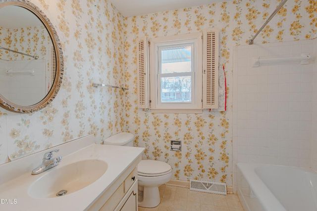 2408 Hillford Drive, Burlington, NC 27217