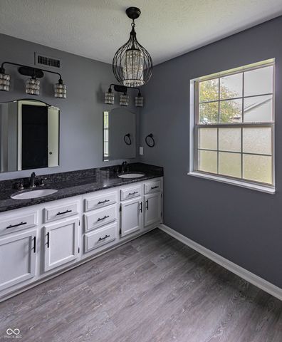 296 Watercrest Way, Avon, IN 46123