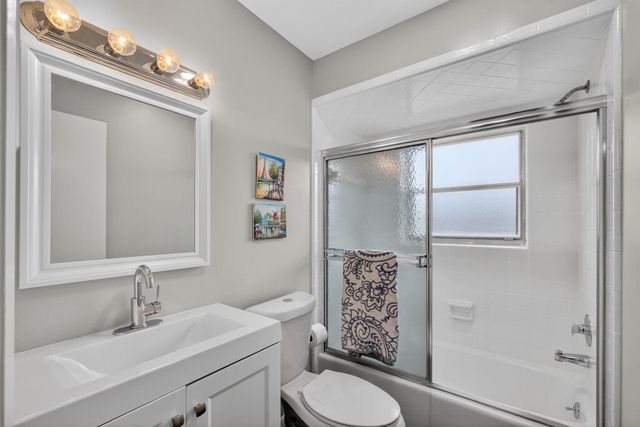 607 SE Forgal Street, Port St Lucie, FL 34983