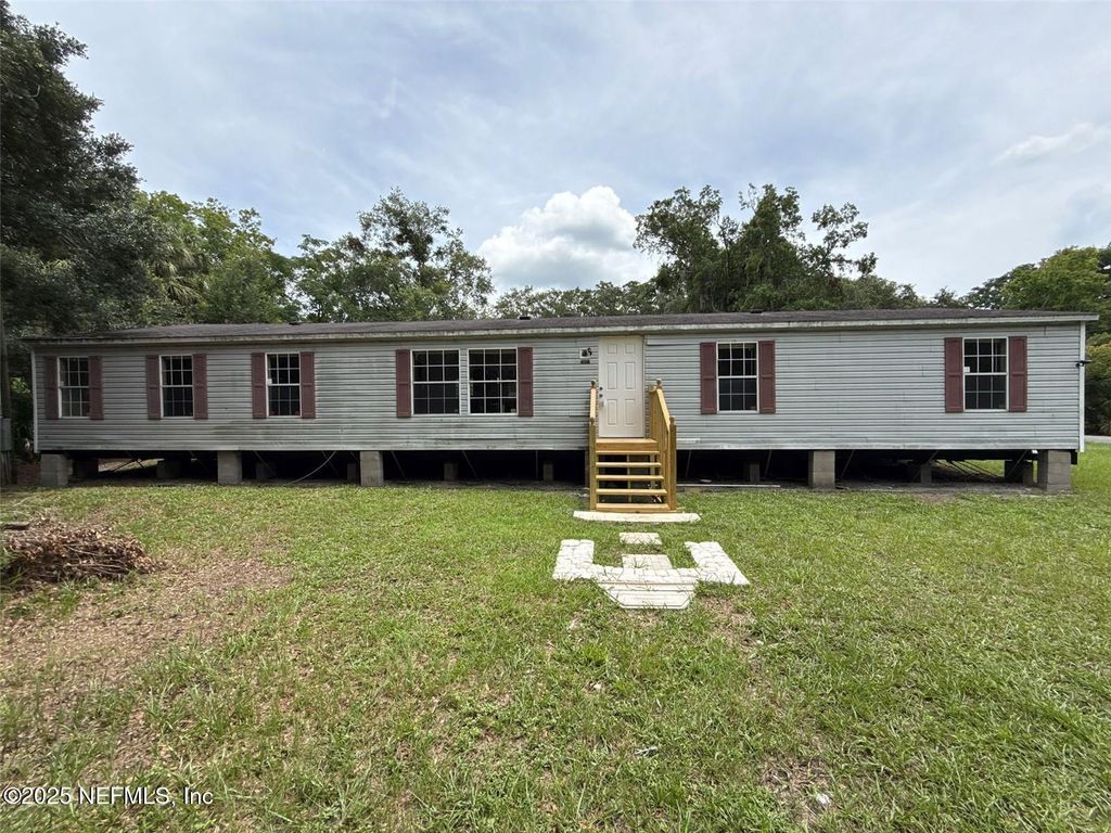 406 BEECH Street, Palatka, FL 32177