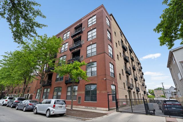 1820 N SPAULDING Avenue 208, Chicago, IL 60647
