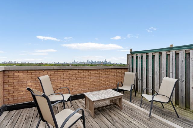 1820 N SPAULDING Avenue 208, Chicago, IL 60647