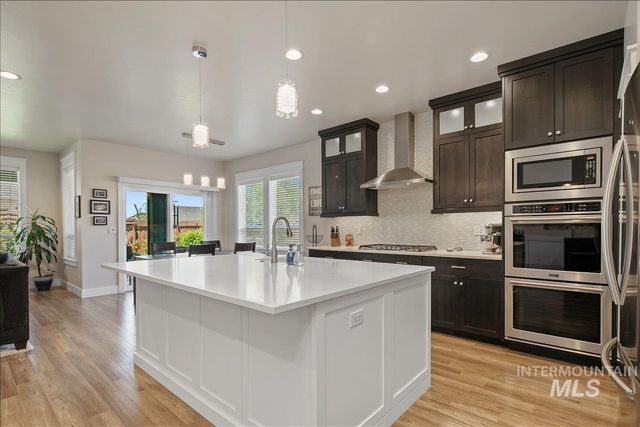 6119 N Farleigh Ave, Meridian, ID 83646