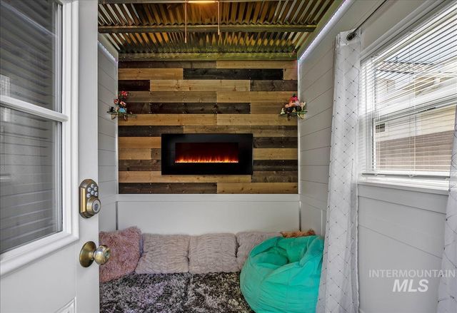 6119 N Farleigh Ave, Meridian, ID 83646